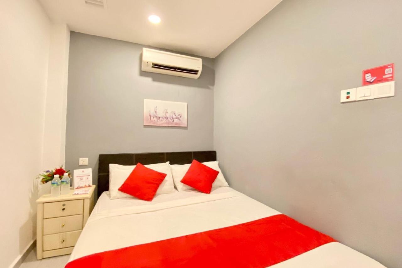 Hotel Spot On 90283 Twenty Seven Muntri Tanjung Bungah  Zewnętrze zdjęcie
